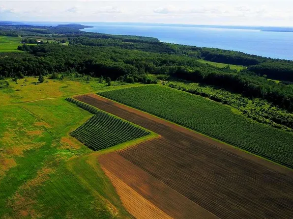 Center Rd, Traverse City, MI 49686