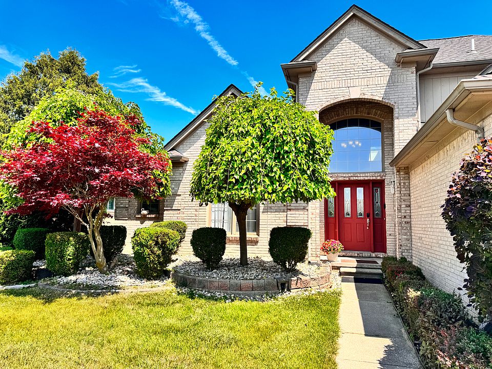 1st image of 51460 Blue Spruce Dr