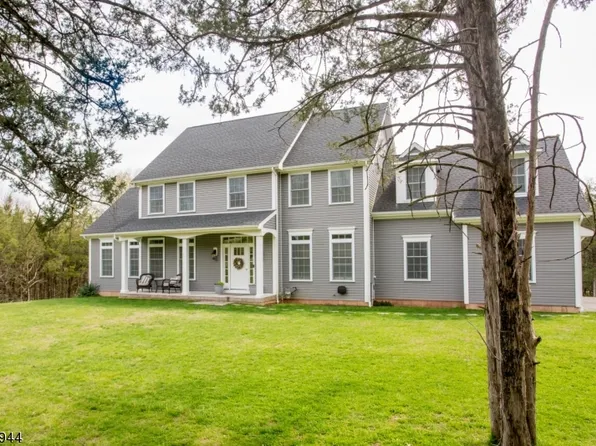 1502 Magnolia Ln, Readington Twp., NJ 08876