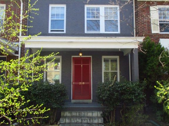 210 N Vine St