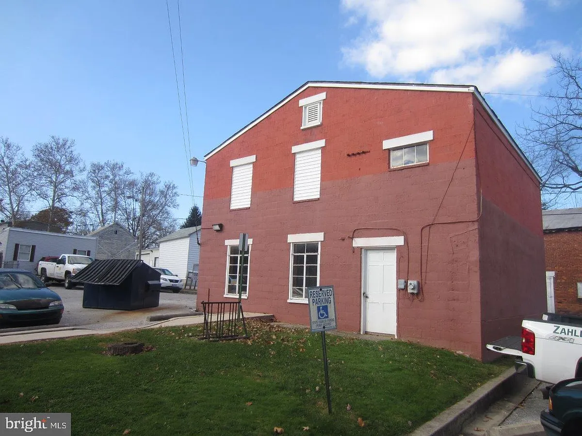 Building Photo - 28 Liberty St #G4