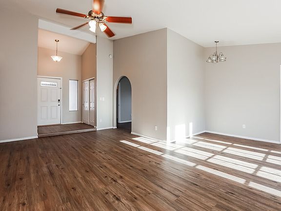 4th image of 840 S 21st St
