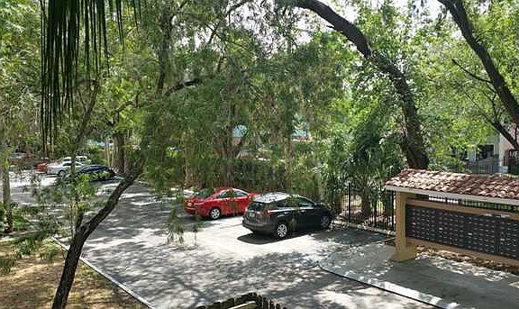 3rd image of 2810 Somerset Park Dr APT 101