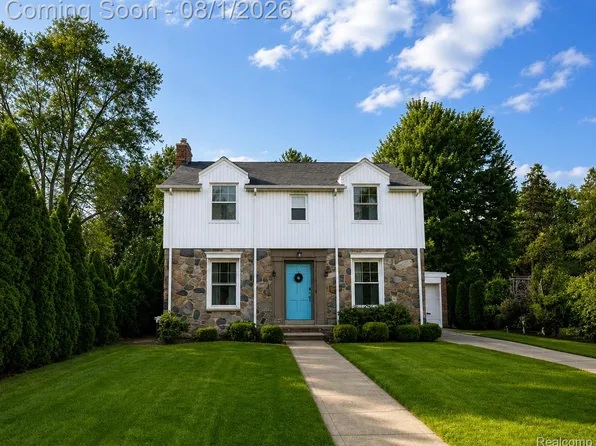 27145 Eldorado Pl, Lathrup Village, MI 48076