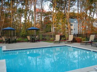 402 Trails End Rd, Manchester, CT 06042