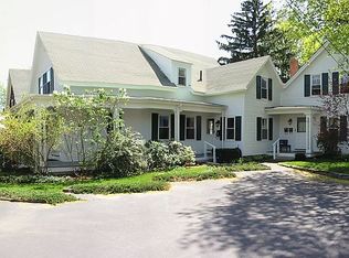 9 Rock St, Middleboro, MA 02346