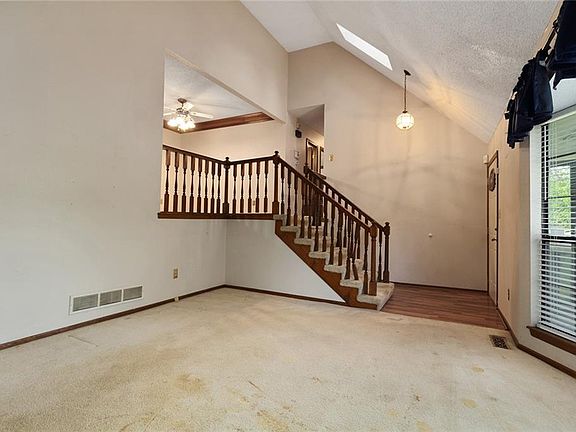 4th image of 4014 S Marshall Dr