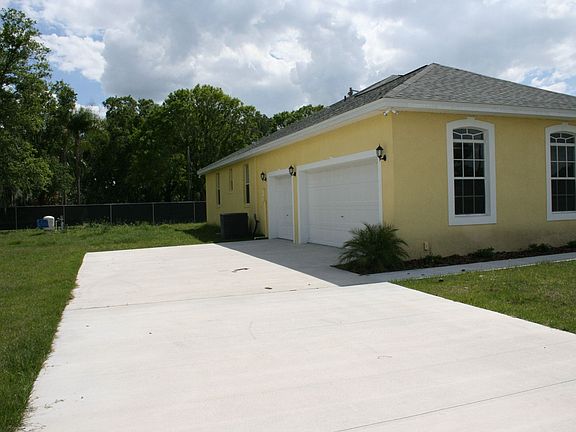 2nd image of 4613 Gillespie Ln