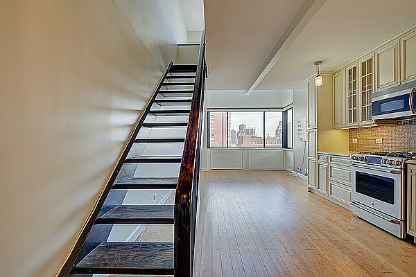 1st image of 300 E 62nd St #2103-2203