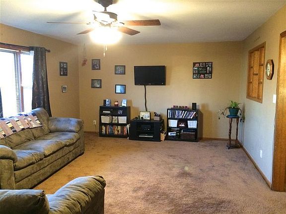 2nd image of 2207 Drum Ave