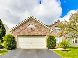 248 S Litchfield Dr, Round Lake, IL 60073