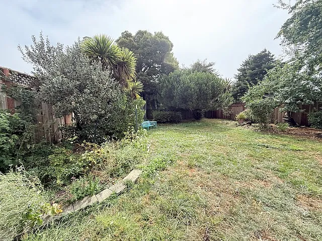 226 Getchell St — Photo 20
