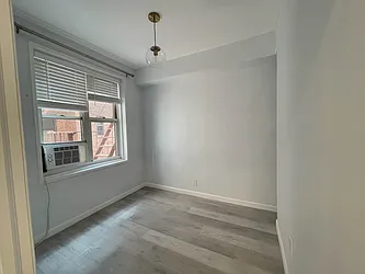 Rented by MaxInvest Real Estate, Inc.