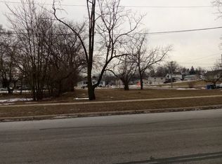 297 W Division St, South Elgin, IL 60177