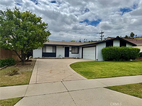24378 Hartland St Photo 1