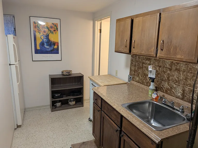 2468 E Cavalier Dr — Photo 7