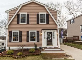 7 Rockledge Ave, Lincoln, RI 02865