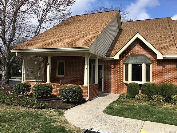 2nd image of 3115 Lake Terrace Ct Unit 83