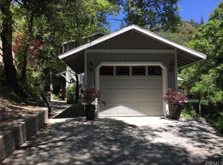 23609 Hillside Dr, Crestline, CA 92325
