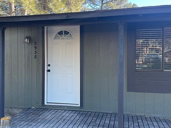 2nd image of 2938 Mesa Trl
