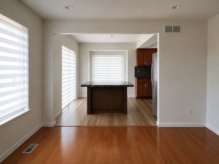 3539 Chippendale Dr — Photo 3