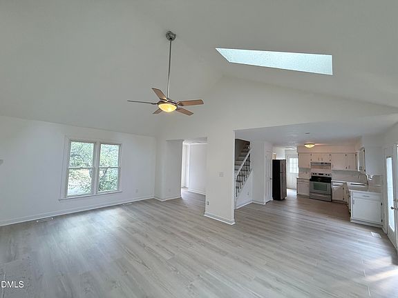 5th image of 8209 Bellingham Cir
