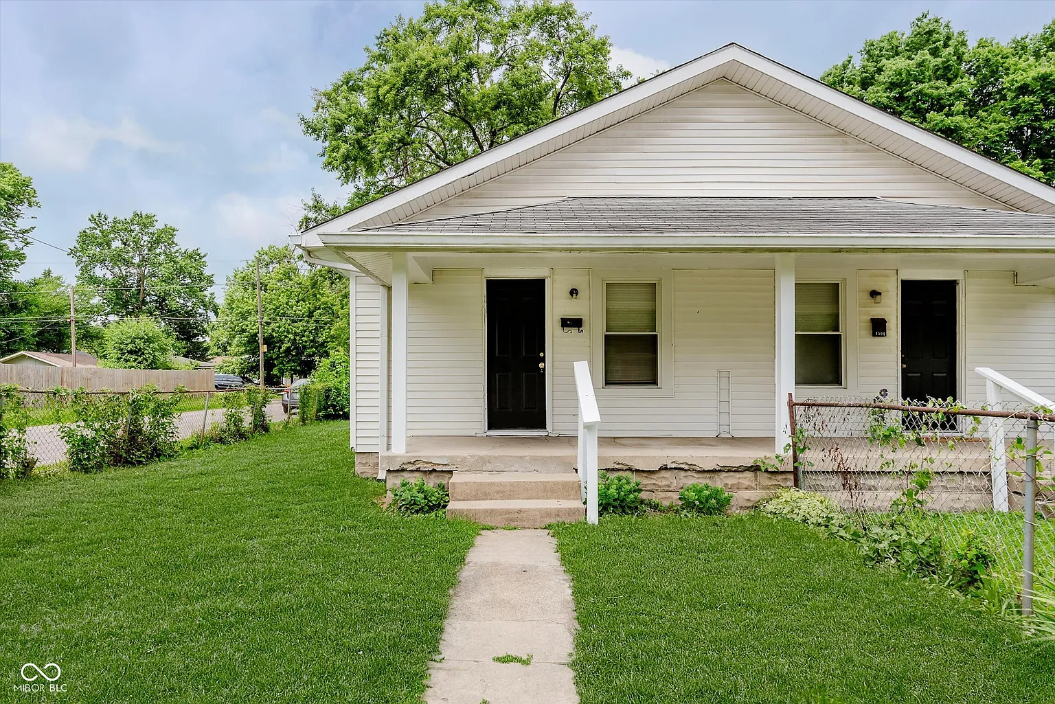 4502 Kingsley Dr photo 1