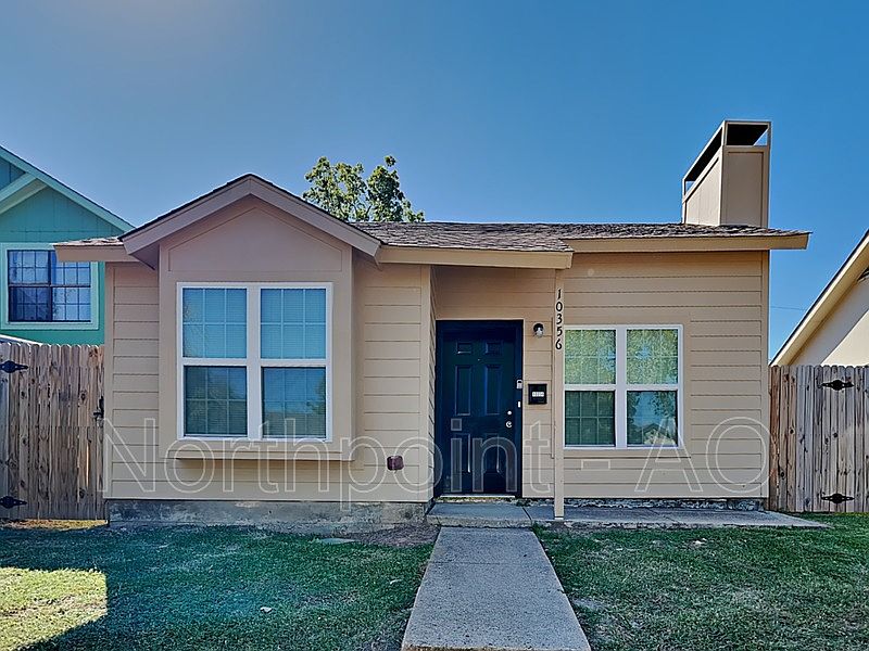 1st image of 10356 Chelmsford Dr