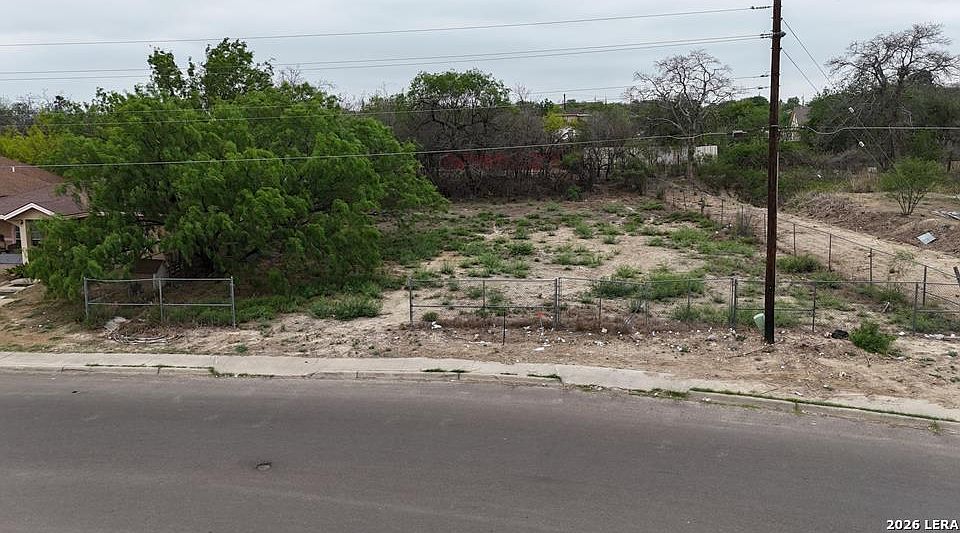 1st image of 140 BALCONES BLVD
