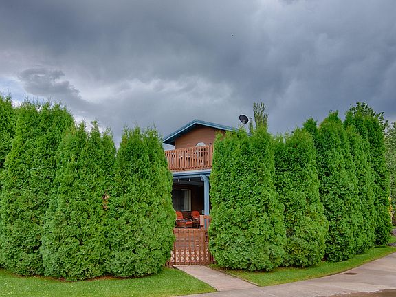 3rd image of 1628 Rainbow View Dr