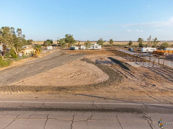 559 E Worthington Rd, Imperial, CA 92251