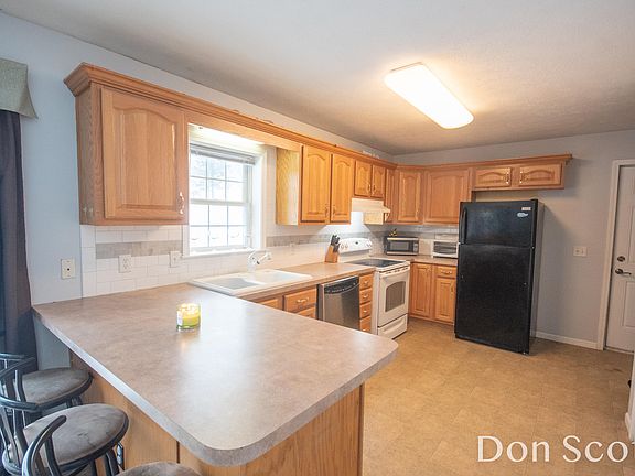 5th image of 1589 Serenity Valley Dr NE