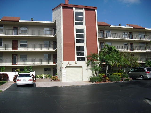 1st image of 6650 S Oriole Boulevard #406