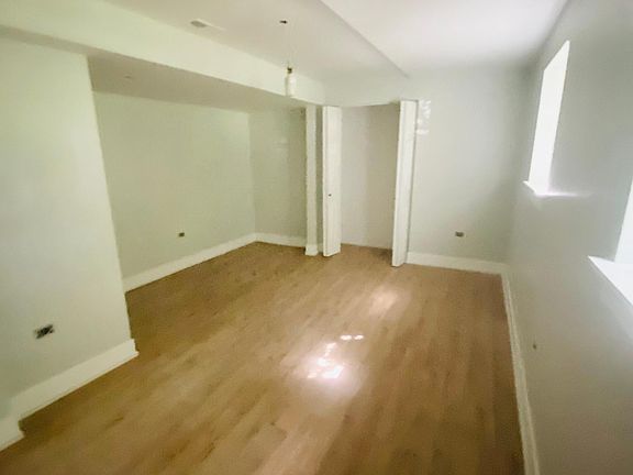 5th image of 4725 S Forrestville Ave #G
