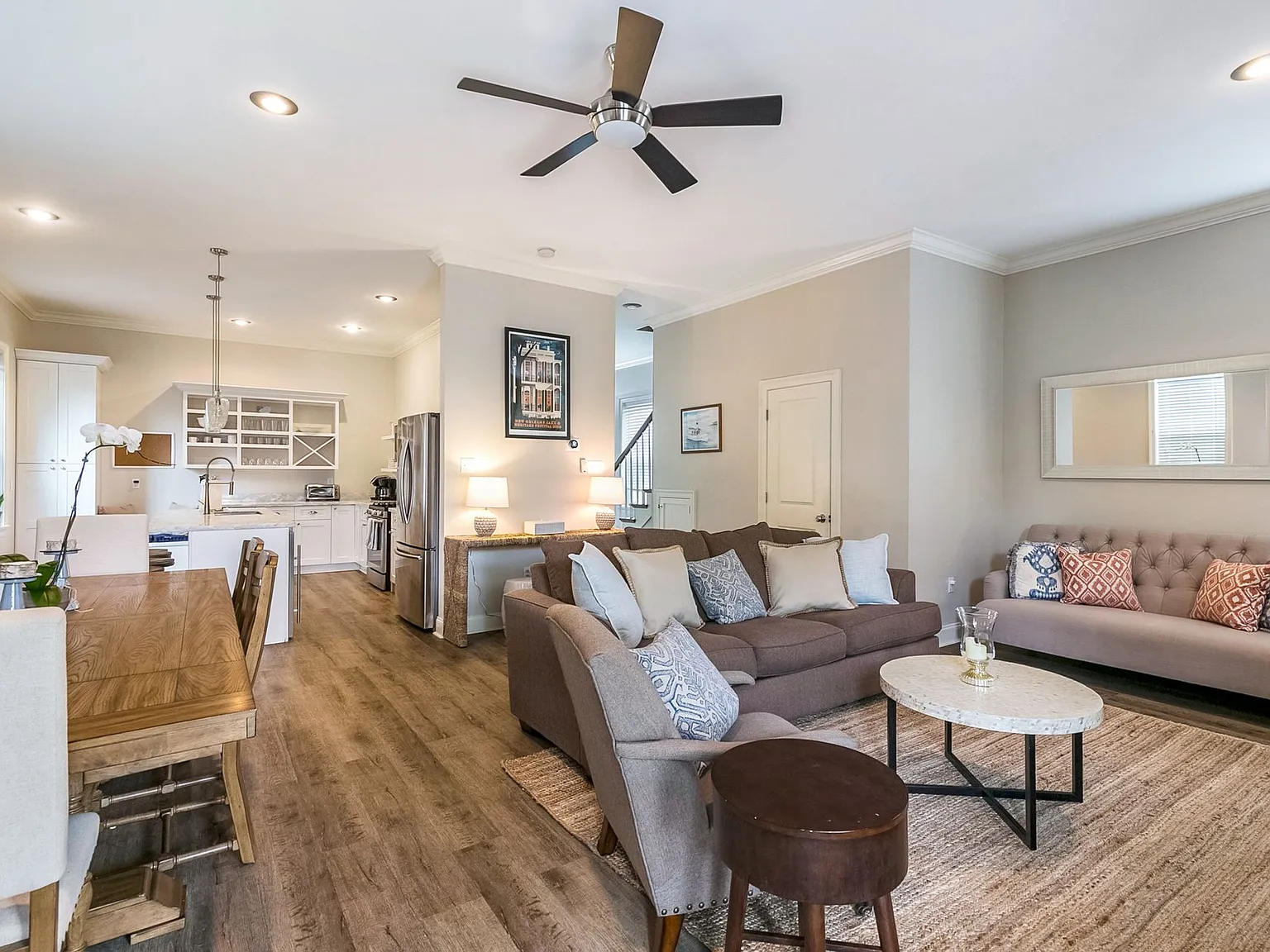 Fully Furnished Duplex on Maple Street! — Photo 4