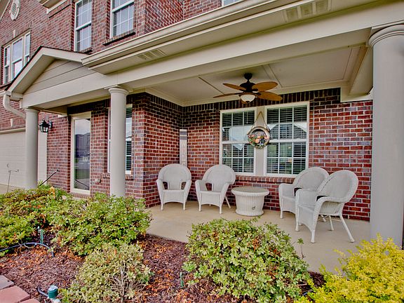 3rd image of 110 Canning Pl NW