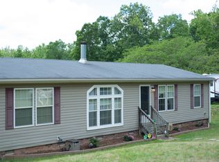 281 Cheyenne Rd, Robbins, NC 27325