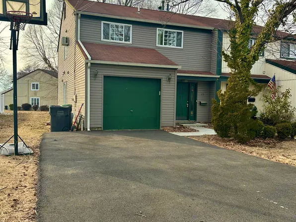 22 Lincoln Ave, Bergenfield, NJ 07621