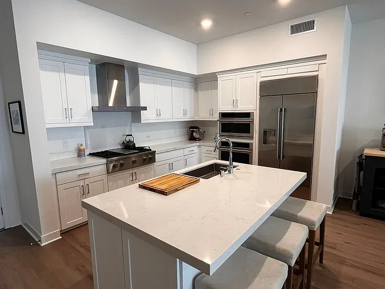 3609 Rivington — Photo 4