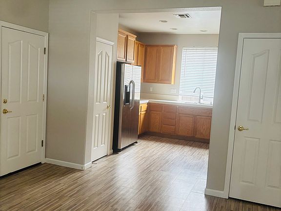 3rd image of 161 Natalino Cir