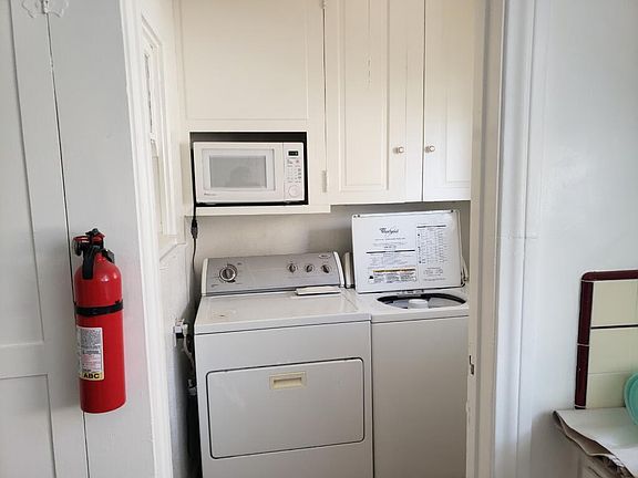 3rd image of 81 N Berkeley Ave