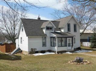 507 6th Ave E, Cresco, IA 52136