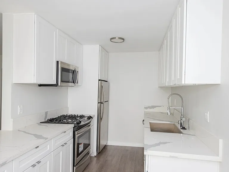 1424 12th St #B — Photo 23
