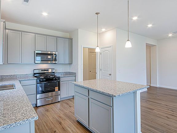 5th image of 329 Honeysuckle St Lot 316