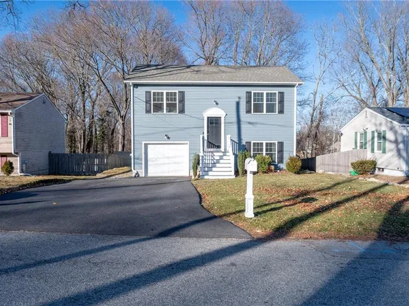 43 Beaver Ave, Warwick, RI 02889