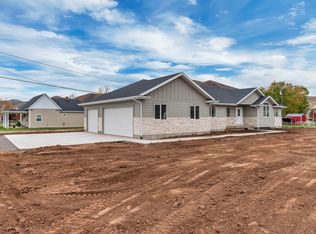 125 E Canyon Rd, Henefer, UT 84033
