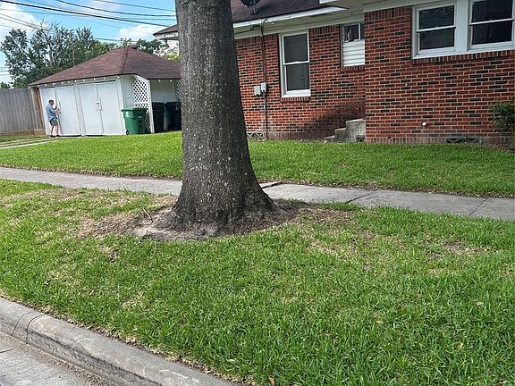 2nd image of 1104 Key St