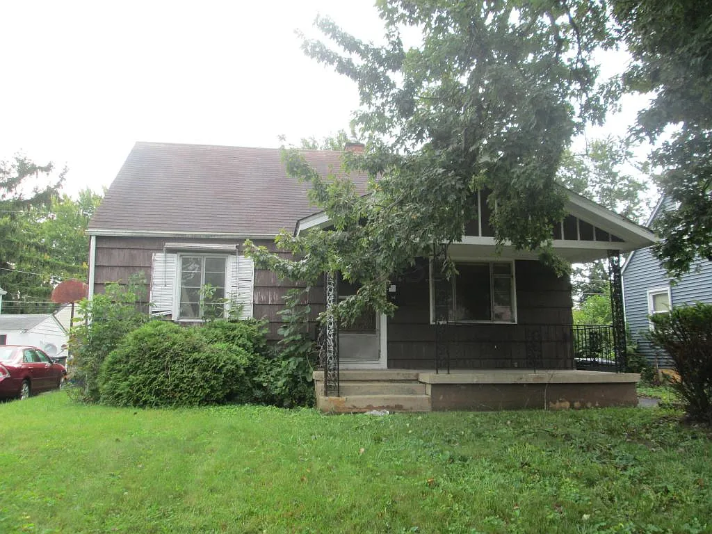 3476 Dresden St photo 1