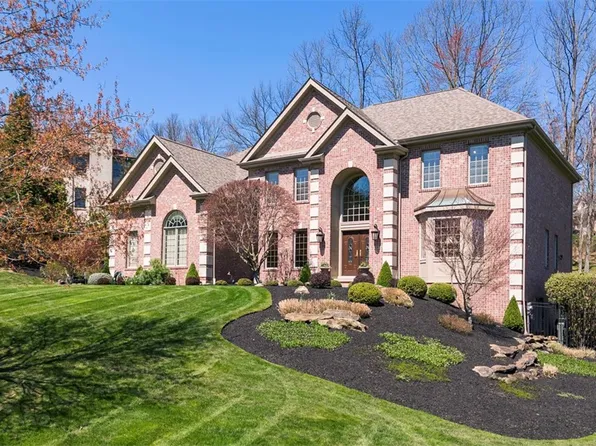 2153 Grandeur Dr, Gibsonia, PA 15044