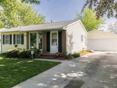 3201 Pebble Dr SW, Cedar Rapids, IA, 52404